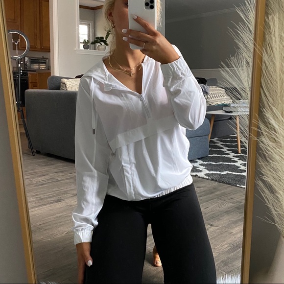 ⚡️Layers White Quarter Zip - Picture 3 of 9